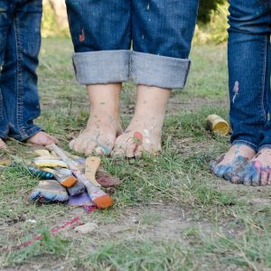 family, family pictures, feet-1839662.jpg