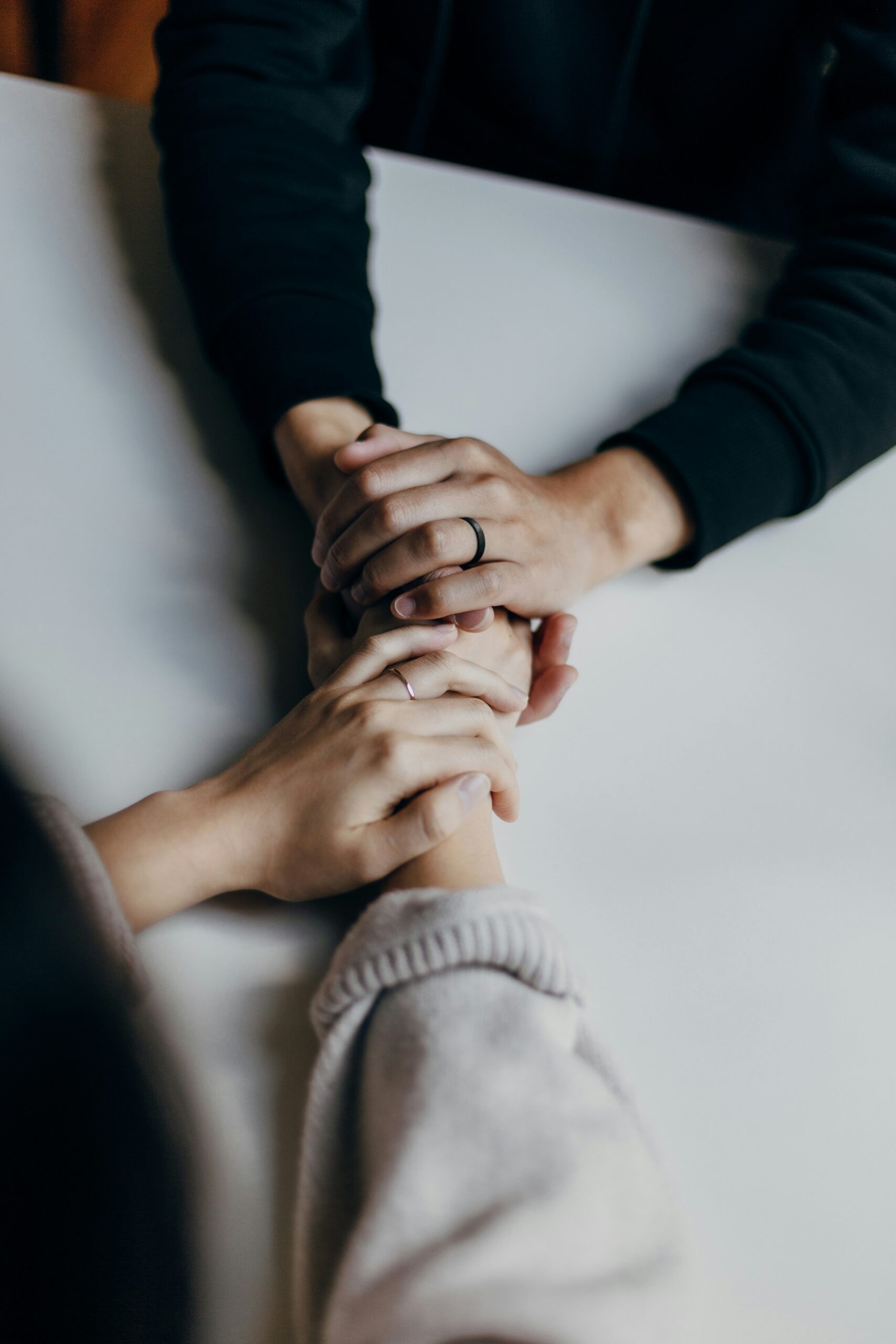 5 señales de que tu relación necesita terapia de pareja (y qué hacer al respecto)